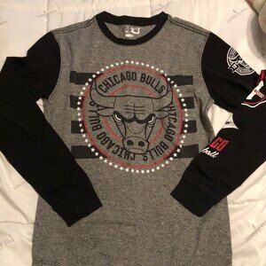 Chicago bulls long sleeve shirt size small mens